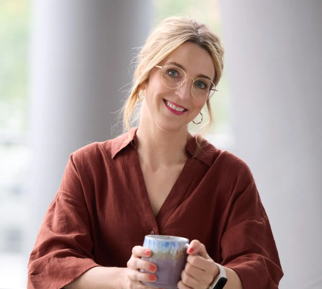 Portrait von Vera Menchen – Webdesign und Grafikdesign für Praxen und Unternehmen in Mülheim